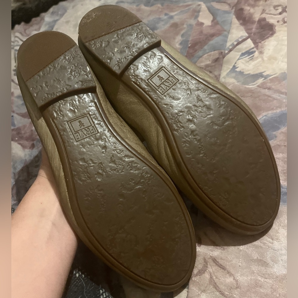 Taupe leather Frye Flats - 8.5M - Picture 4 of 5